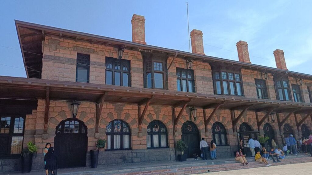 IC4MCFXZFZAUHKFPWIYVJ7WYZE