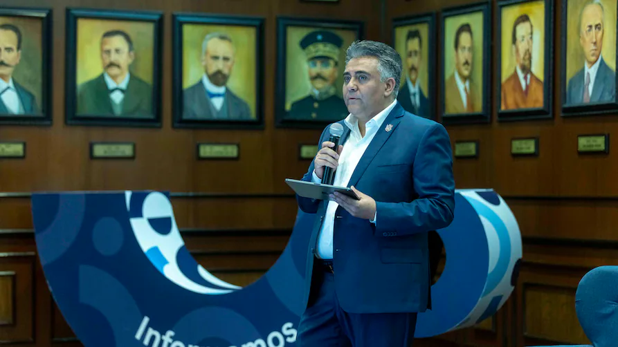 LM22OURXABAEFJAQD6UNLWSWJI