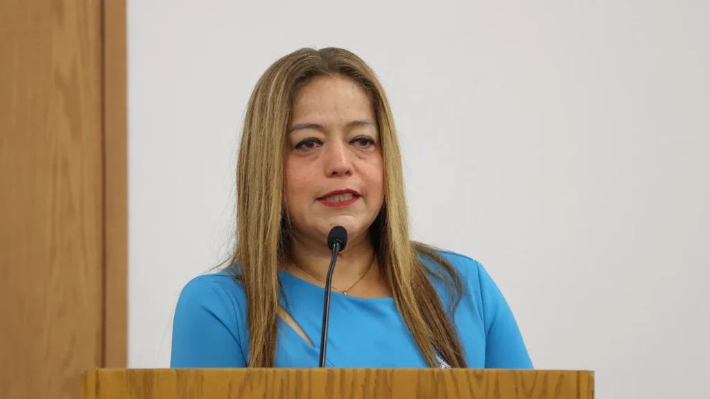 IQXPTKECK5ATRBTETES4ZTIWZE