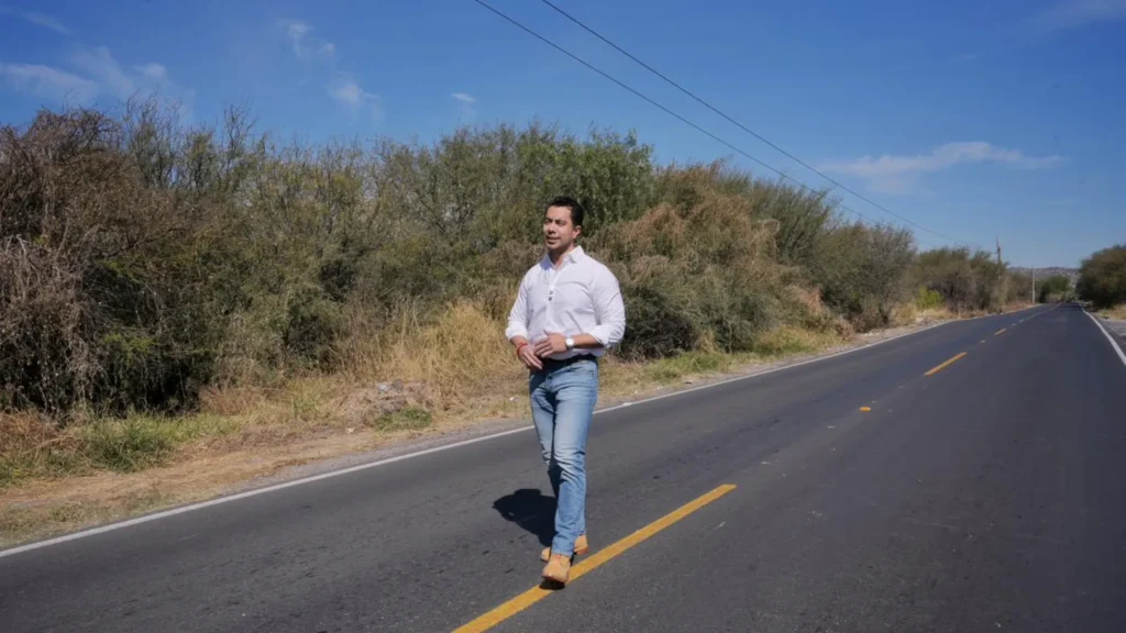 LBJK26BTLRGHRMEBJMWAWKFZJU