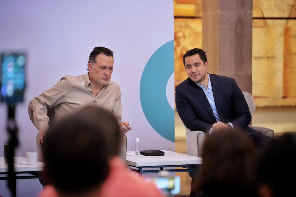 77d7db8d-4769-4d84-85c6-3671a62ec1f1