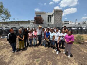 Entrega-Rodrigo-Monsalvo-200-tinacos-para-fortalecer-el-almacenamiento-de-agua-en-hogares-marquesinos_2