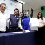 110 jóvenes reciben constancias en Vive la UTC