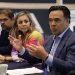 Luis Nava y CANACO San Juan del Río buscan salir de la pobreza