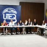 Colmenas con sensores y refugio para monarcas en la UTEQ